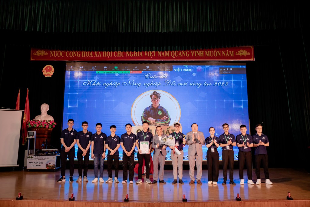 Sinh viên Học viện Nông nghiệp Việt Nam xuất sắc đạt giải Nhất
