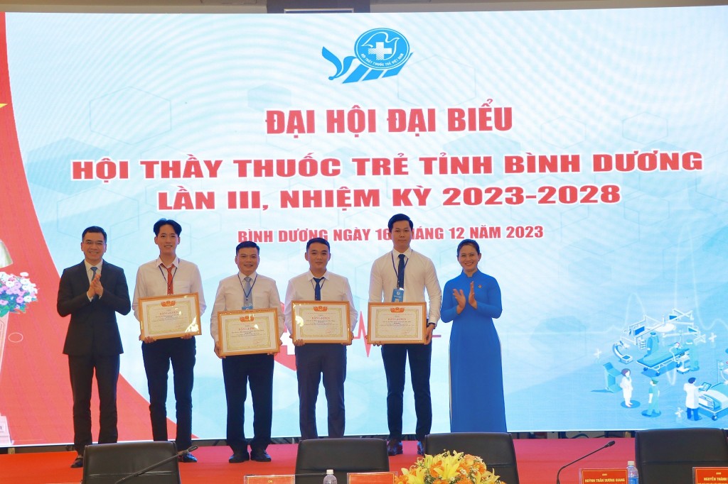 Ông Huỳnh Minh Chín làm Chủ tịch Hội Thầy thuốc trẻ tỉnh Bình Dương