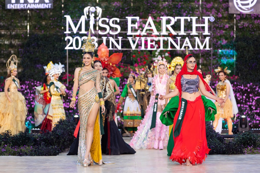 Bán kết Miss Earth 2023 với những màn trình diễn bùng nổ