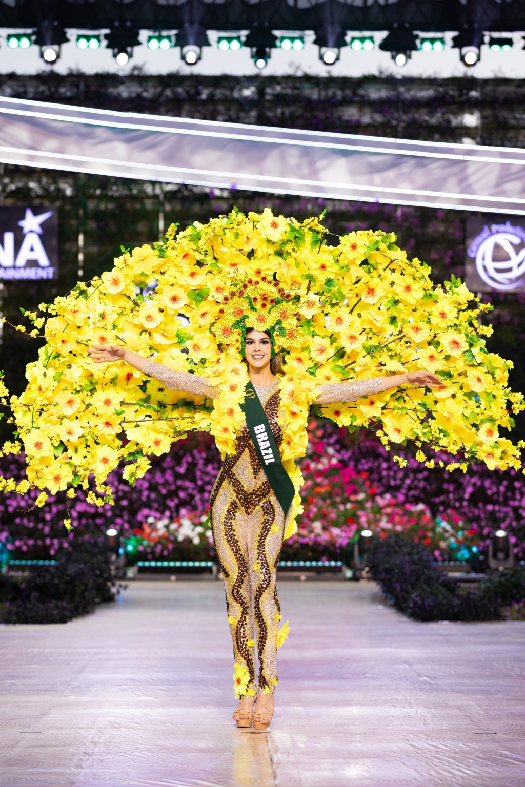 Bán kết Miss Earth 2023 với những màn trình diễn bùng nổ