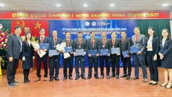 Các kỹ sư ASEAN thuộc EVNHCMC được VUSTA vinh danh