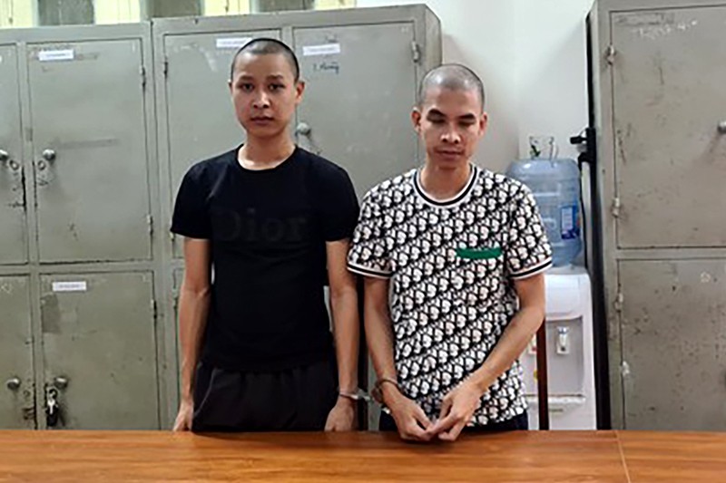 Công an quận Nam Từ Liêm bắt giữ 2 đối tượng Phan Đình Hùng và Cao Văn Tuấn
