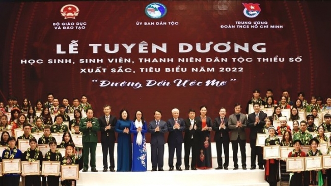 Tuyên dương 143 học sinh, sinh viên, thanh niên DTTS xuất sắc