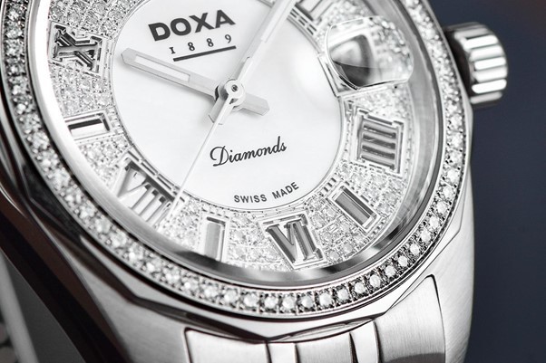 Chiếc đồng hồ nam kim cương Doxa Noble Deluxe D105SWH