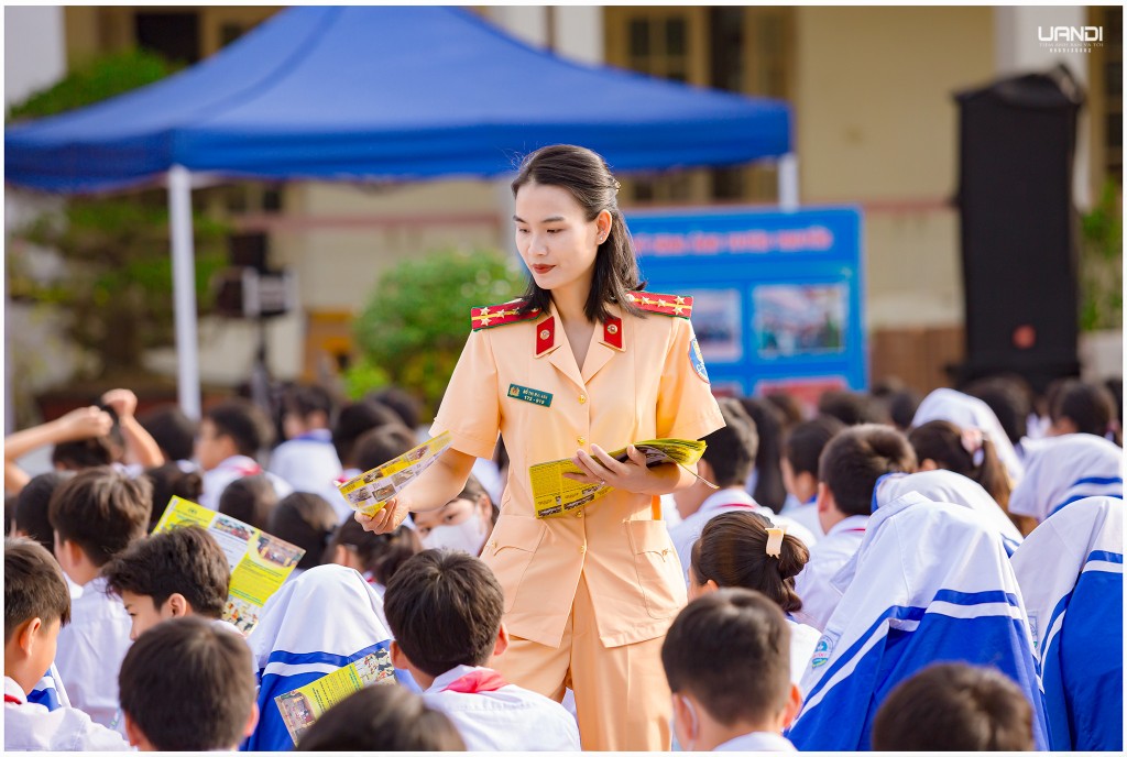 Tăng cường  bảo đảm trật tự, an toàn giao thông cho học sinh trong tình hình mới