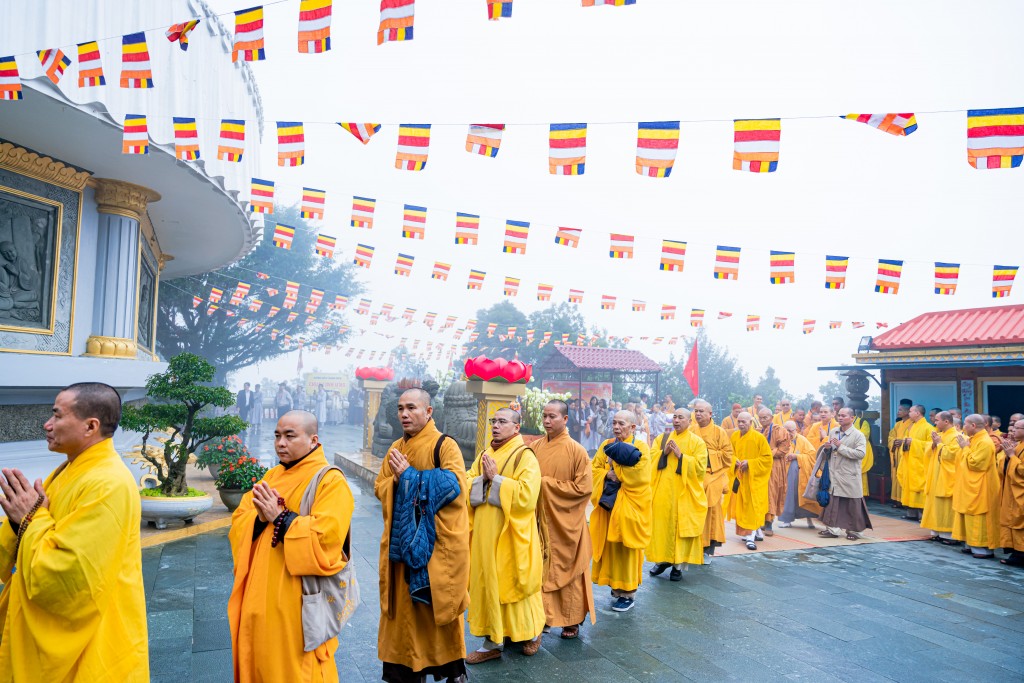 Nghi lễ cầu an tại chùa Linh Ứng Bà Nà