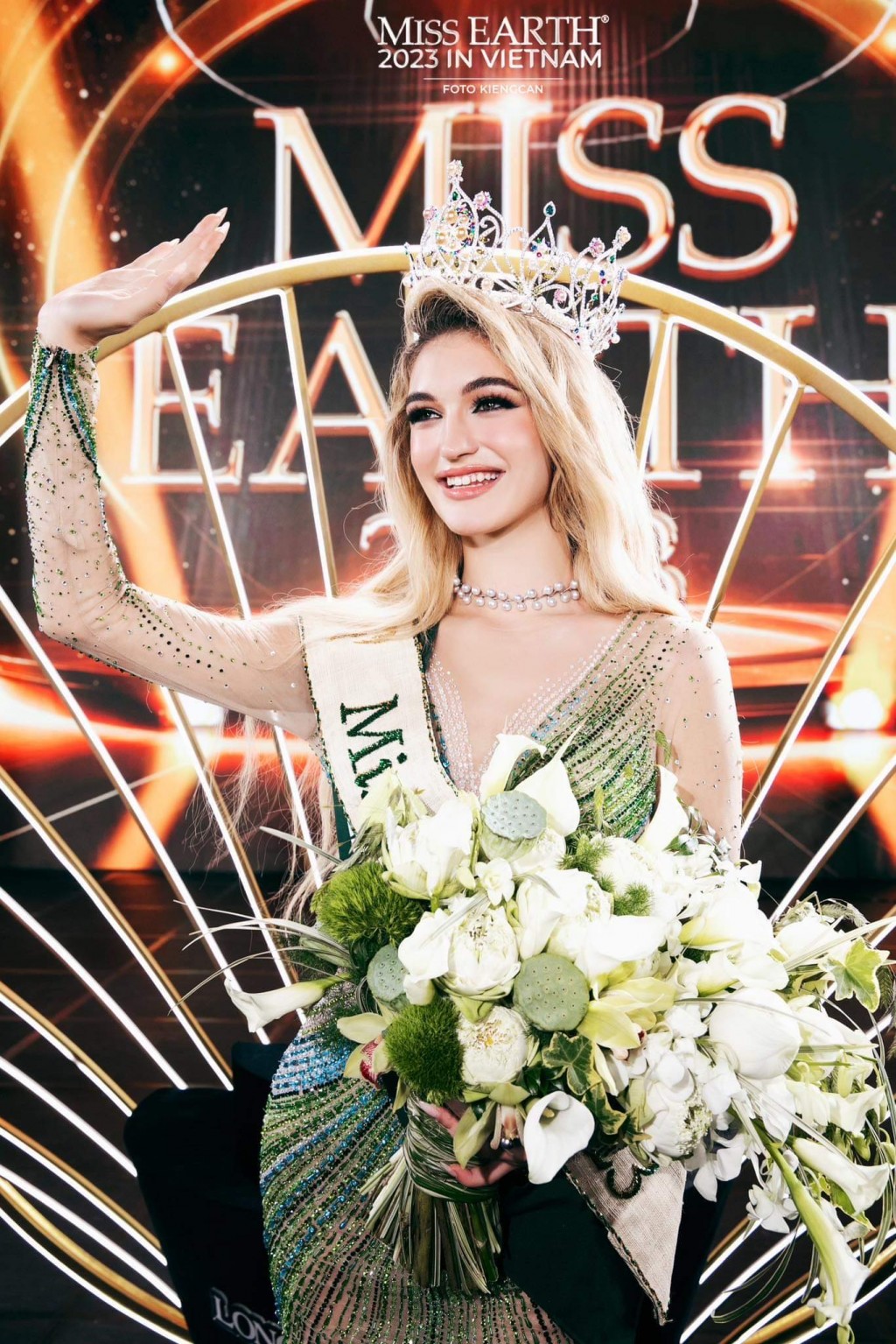 đăng quang Miss Earth 2023