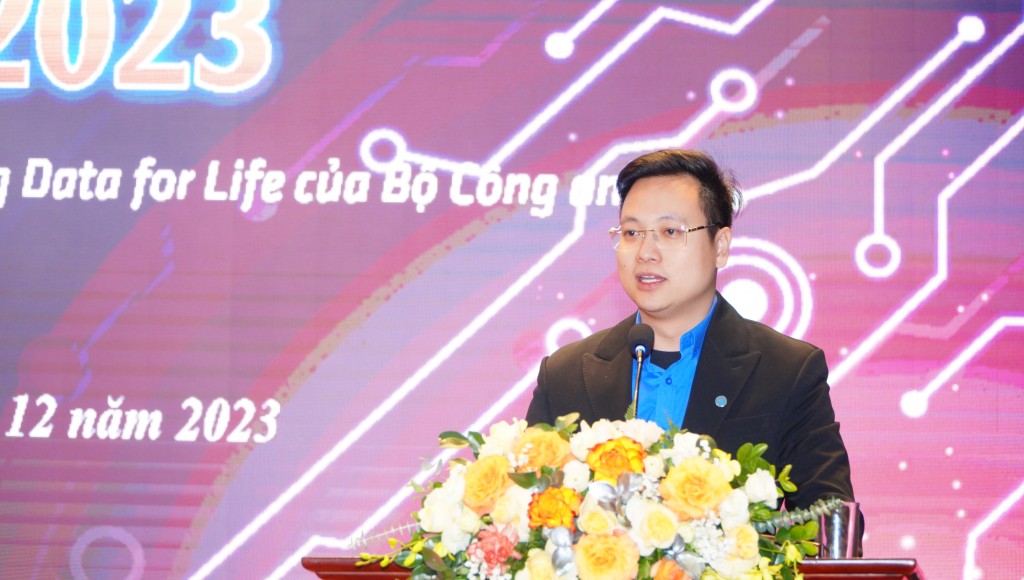 Sinh viên VinUni xuất sắc vô địch cuộc thi RESET 2023 Sinh viên VinUni xuất sắc vô địch cuộc thi RESET 2023