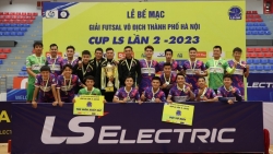 Đội GMETA FC vô địch giải Futsal thành phố Hà Nội cúp LS