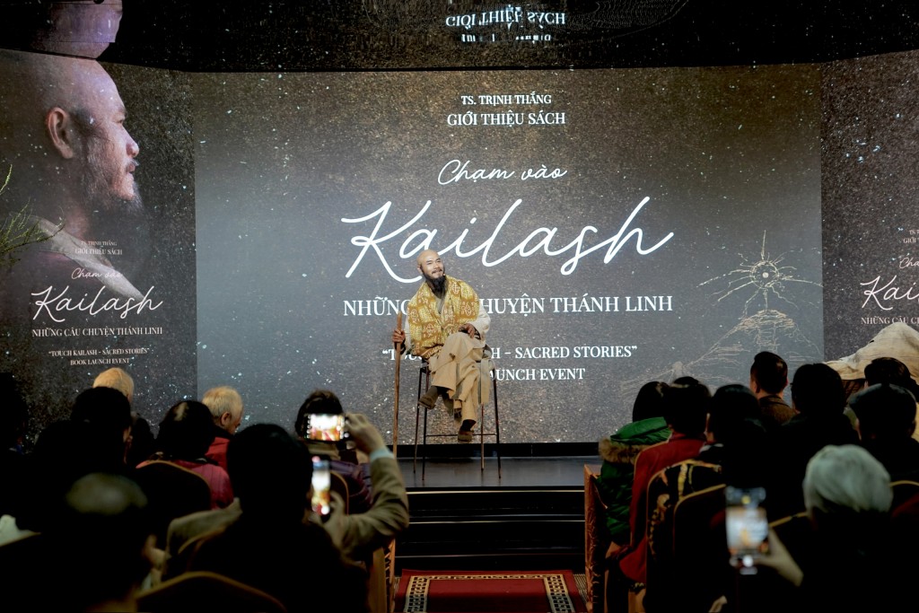 NXB Dân Trí ra mắt cuốn sách “Chạm vào Kailash - Những Câu Chuyện Thánh Linh” của tác giả TS. Trịnh Thắng