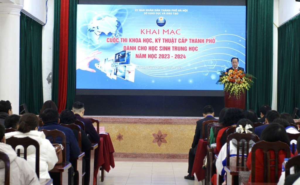 Hà Nội khai mạc cuộc thi khoa học kỹ thuật dành cho học sinh