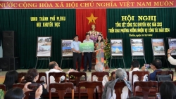 Vietcombank trao 150.000.000 đồng hỗ trợ công tác khuyến học tại Gia Lai