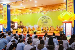 Lễ Vía Đức Phật A Di Đà lần đầu tiên được tổ chức trên đỉnh thiêng Fansipan