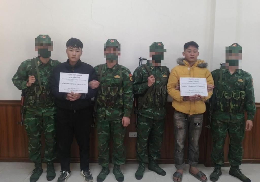 Hai đối tượng Hà Văn Tuấn và Lương Văn Doanh bị bắt giữ