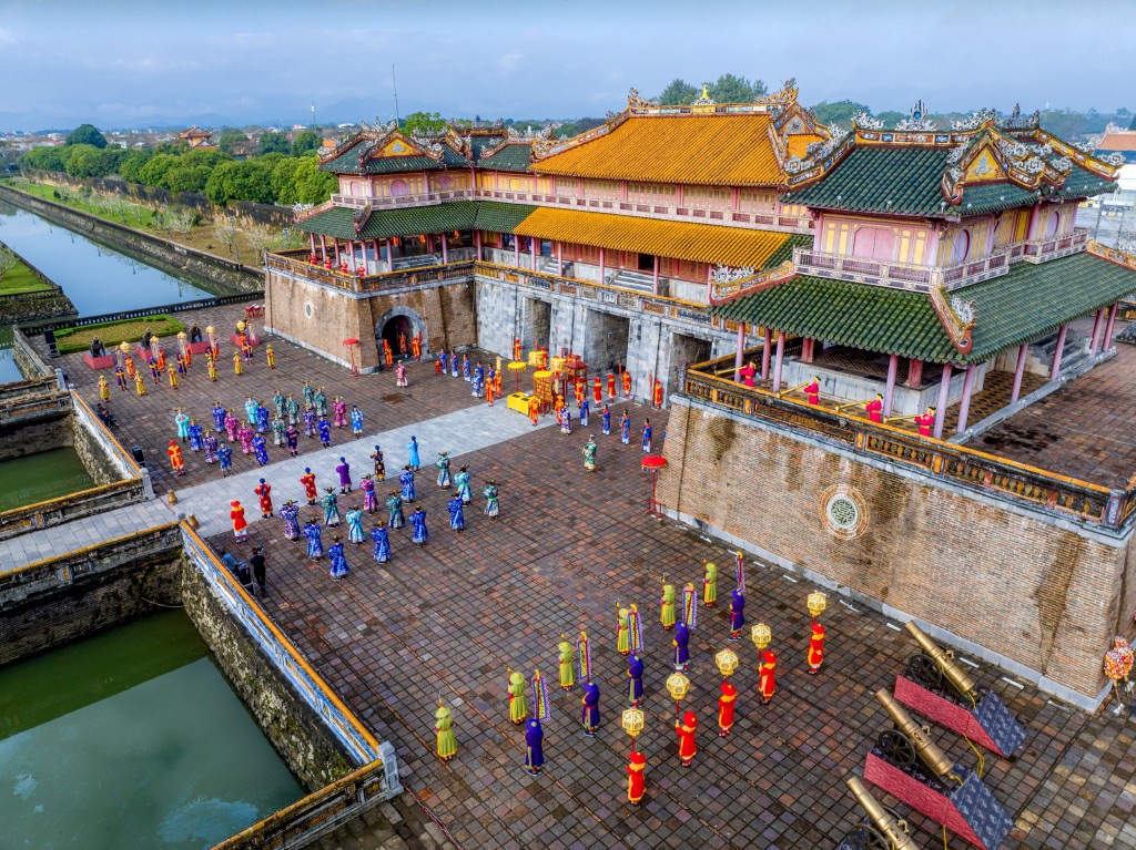 Năm nay, Lễ Ban sóc triều Nguyễn được tái hiện bằng hình thức sân khấu hóa vào ngày đầu tiên của 2024 tại Quảng trường Ngọ Môn.