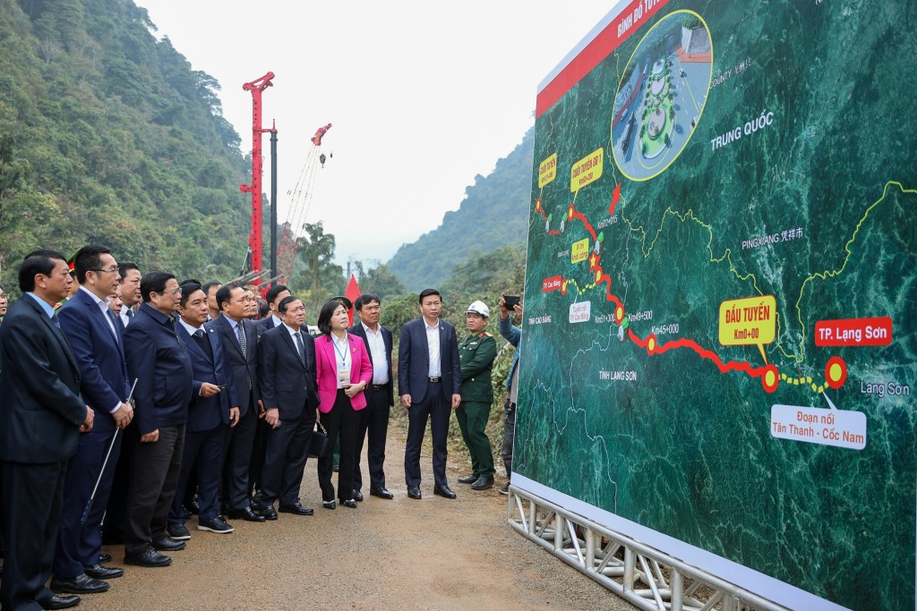 Cao tốc Đồng Đăng – Trà Lĩnh có chiều dài 93,35 km, Tổng mức đầu tư dự án 14.331 tỷ đồng, trong đó nguồn vốn do nhà đầu tư huy động hơn 4.451 tỷ đồng - Ảnh: VGP/Nhật Bắc