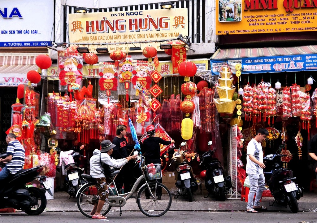 TP Hồ Chí Minh: Khu phố Hải Thượng Lãn Ông rực rỡ mùa Tết