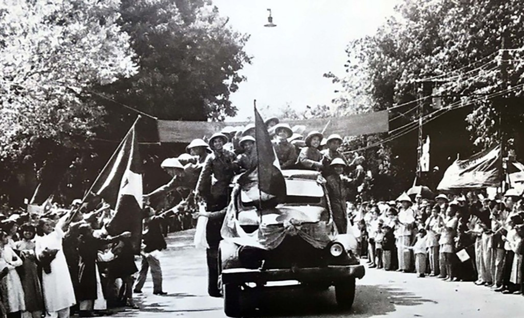 Chỉ thị về tổ chức kỷ niệm 70 năm Ngày Giải phóng Thủ đô