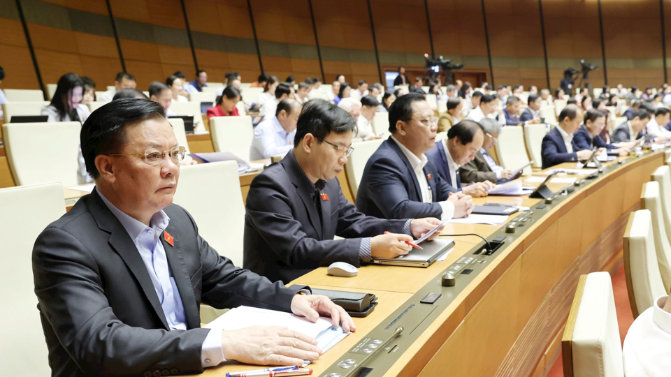  Đoàn đại biểu Quốc hội Thành phố Hà Nội tham dự phiên họp
