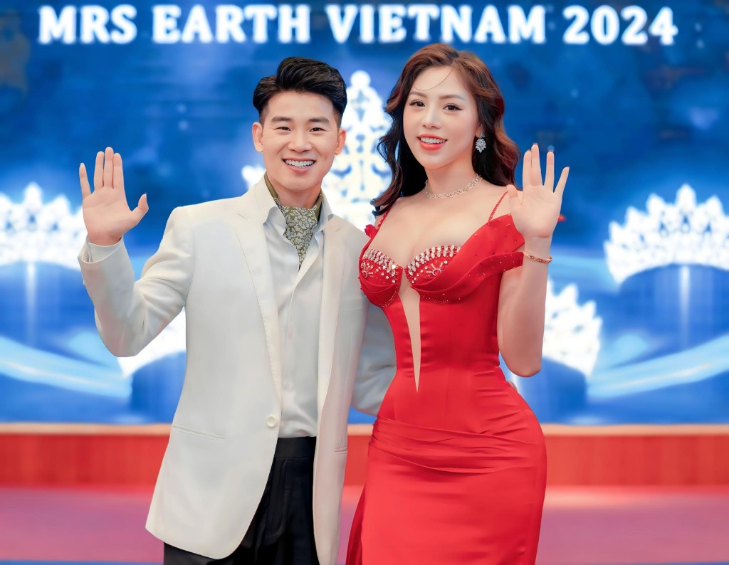 NTK Hương Kathy ngồi “ghế nóng” cuộc thi Mrs Earth Vietnam 2024