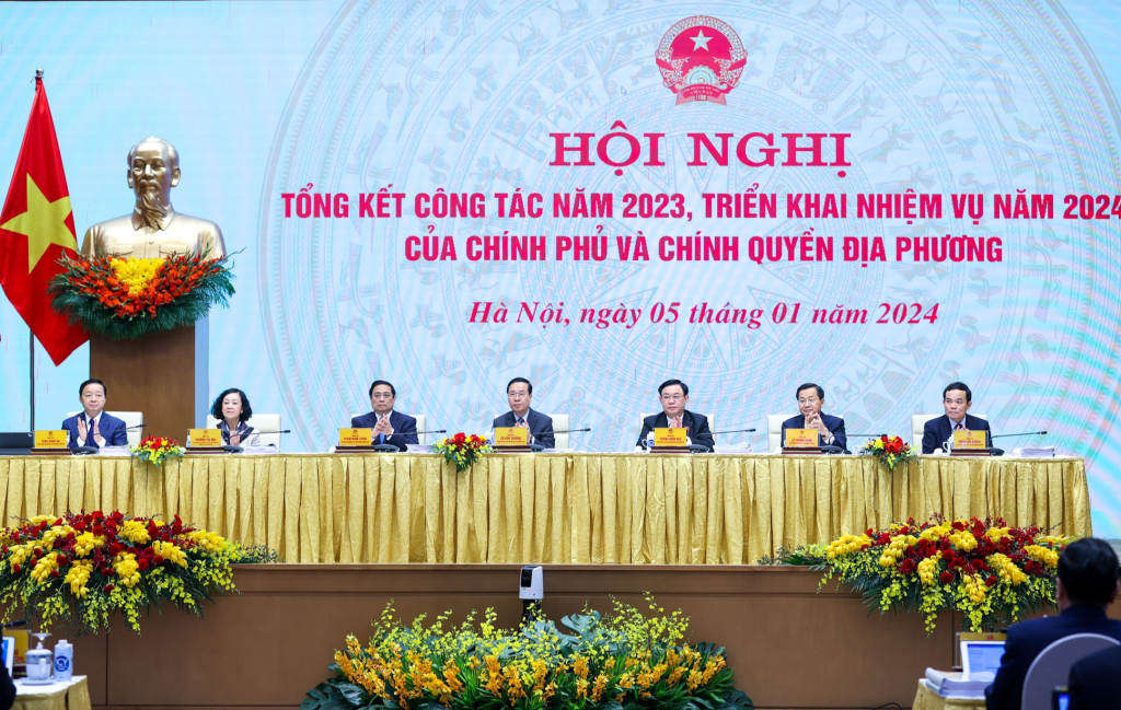 Thủ tướng Chính phủ Phạm Minh Chính cùng các đồng chí lãnh đạo Đảng, Nhà nước tham dự Hội nghị - Ảnh: VGP/Nhật Bắc