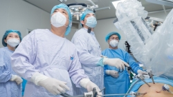 Hiệu quả ứng dụng robot phẫu thuật điều trị ung thư ở Việt Nam