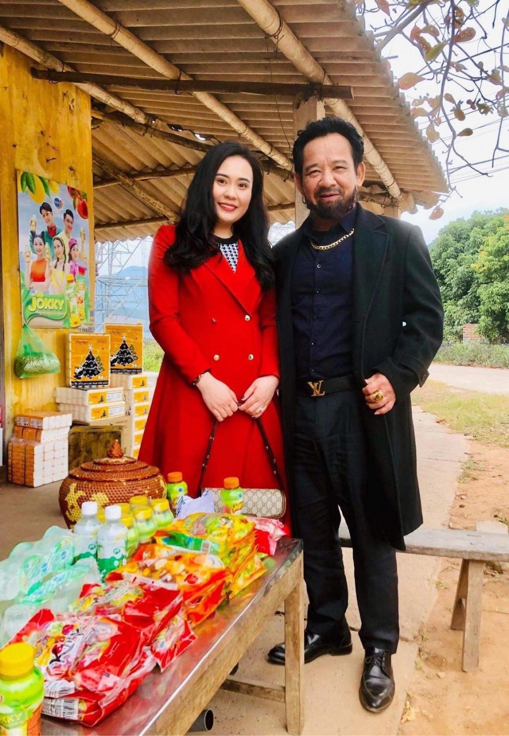 Hoa hậu Phan Kim Oanh và NSƯT Tiến Quang có nhiều dịp đóng phim cùng nhau