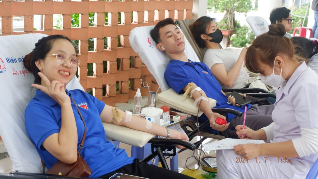 Hơn 1.000 bạn trẻ Đà Nẵng hiến máu trong ngày "Chủ nhật Đỏ"
