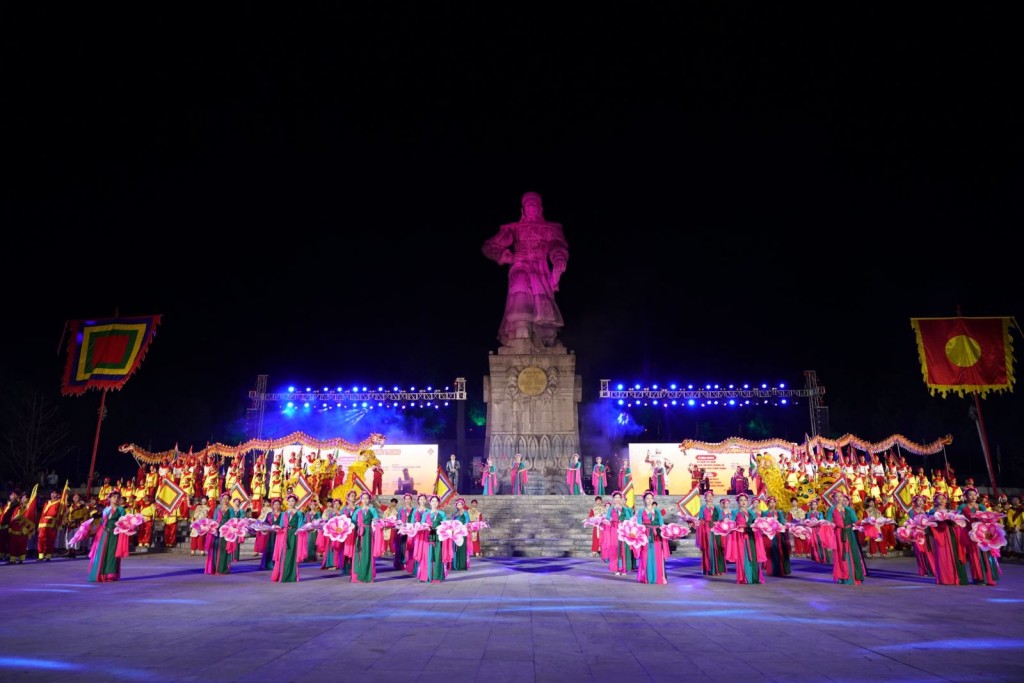 tỉnh Thừa Thiên - Huế tổ chức chương trình nghệ thuật tái hiện lễ lên ngôi và đại phá quân Thanh của hoàng đế Quang Trung.