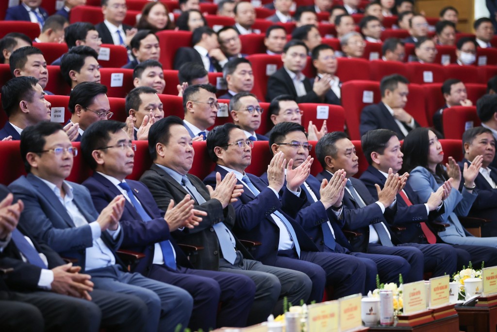 Thủ tướng Phạm Minh Chính dự Hội nghị tổng kết công tác năm 2023, triển khai nhiệm vụ năm 2024 của Tập đoàn Dầu khí Việt Nam - Ảnh: VGP/Nhật Bắc