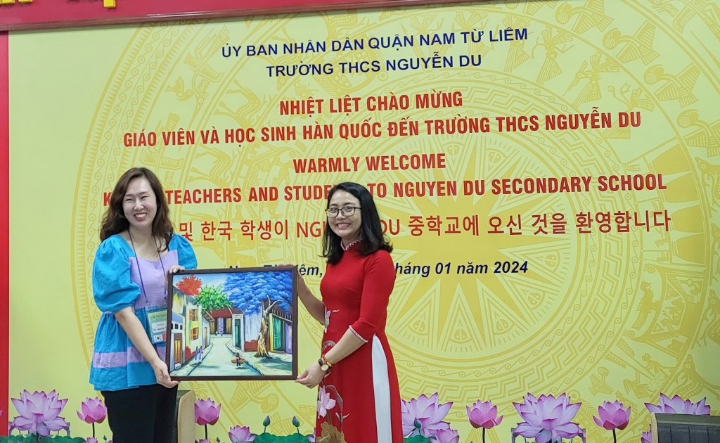 Những tiết học khó quên của học sinh Việt - Hàn