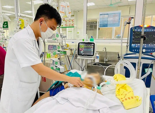 Bệnh nhân mắc cúm A đang điều trị tại bệnh viện