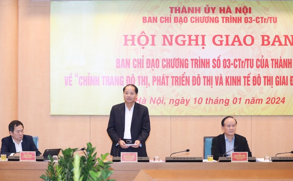 Trưởng ban Tuyên giáo Thành ủy, Phó Trưởng ban Chỉ đạo Chương trình số 03-CTr/TU Nguyễn Doãn Toản phát biểu tại hội nghị