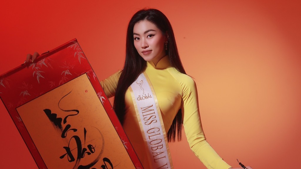 Quà đặc biệt Đoàn Thu Thuỷ tặng thí sinh Miss Global 2023