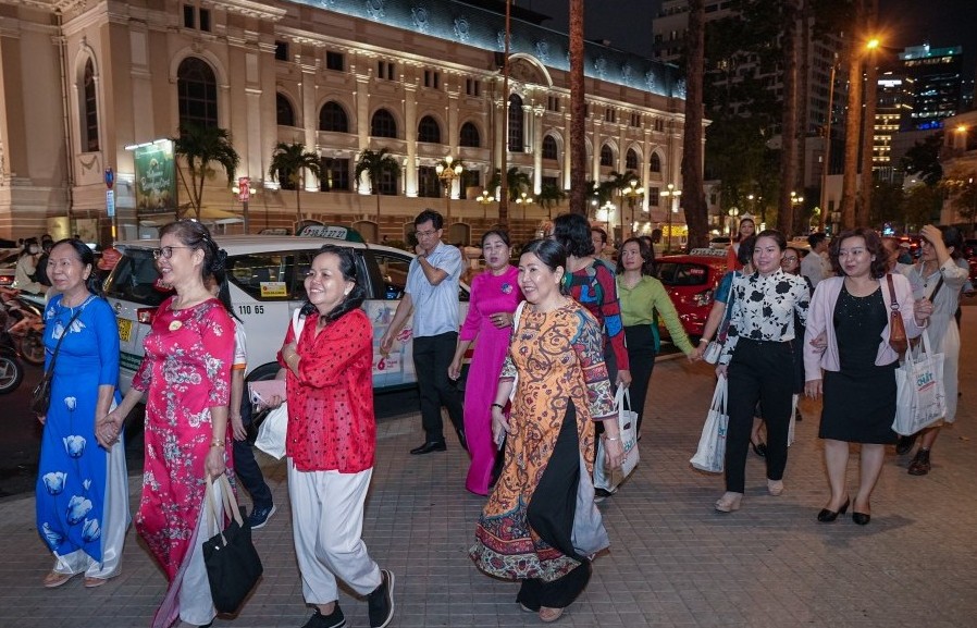 TP Hồ Chí Minh chỉ đạo xử lý tình trạng chèo kéo du khách