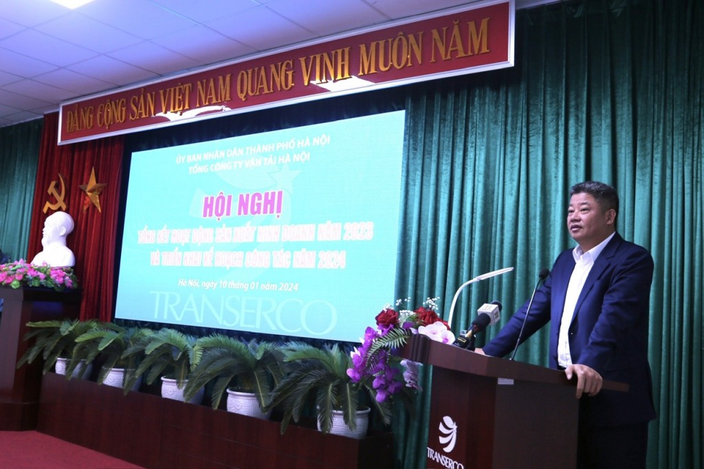 Phó Chủ tịch UBND TP Hà Nội Nguyễn Mạnh Quyền phát biểu chỉ đạo tại hội nghị.