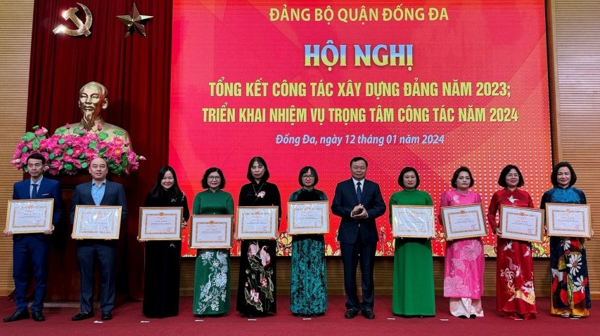 Hoàn thành vượt mức các chỉ tiêu phát triển kinh tế - xã hội