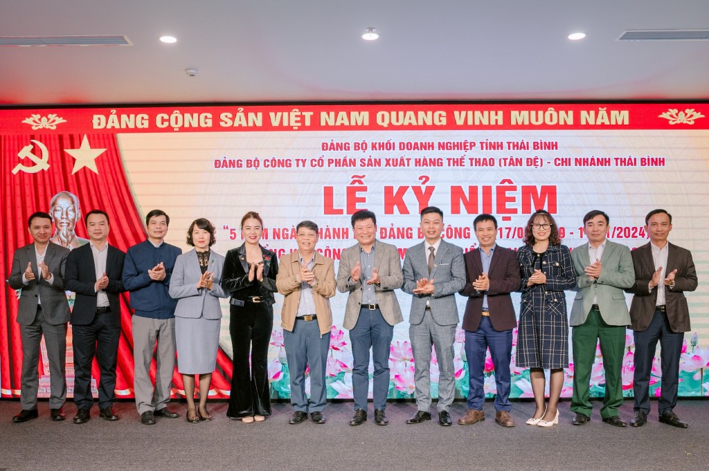 Đảng ủy Khối doanh nghiệp tỉnh Thái Bình chúc mừng Đảng bộ Công ty Tân Đệ nhân kỷ niệm 5 năm thành lập