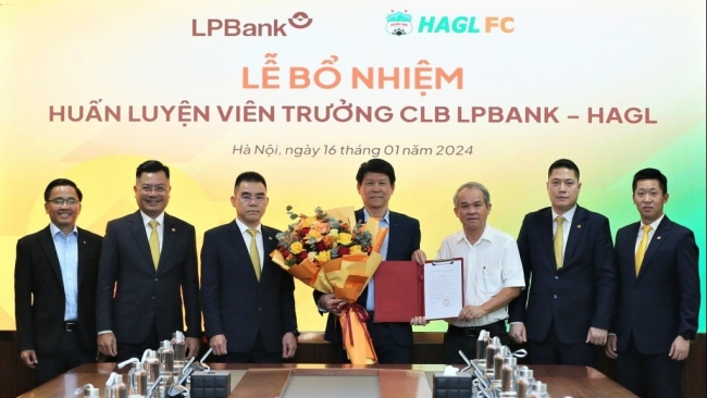 Ông Vũ Tiến Thành trở thành tân HLV trưởng CLB Bóng đá LPBank Hoàng Anh Gia Lai