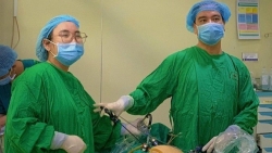 Phẫu thuật cho bệnh nhân mắc ung thư buồng trứng