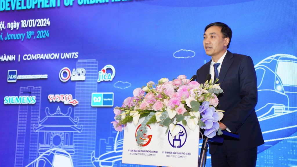 Ông Đỗ Đình Phan, Phó Giám đốc Ban Quản lý dự án đầu tư xây dựng công trình giao thông TP Hà Nội 