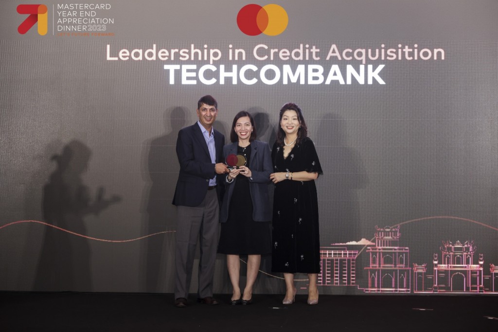 Techcombank nhận giải thưởng Master Card.