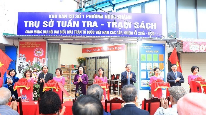 Khánh thành Trụ sở tuần tra và Trạm sách khu dân cư số 1