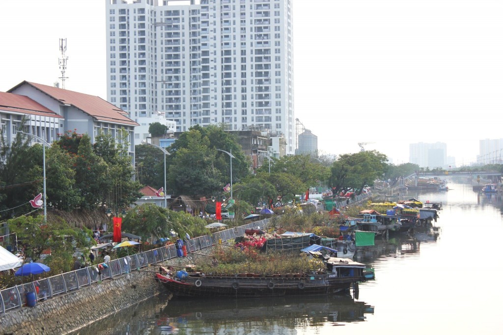 Loạt trải nghiệm mới lạ tại chợ hoa