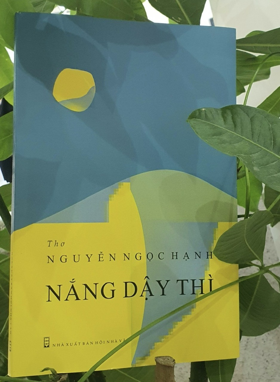 Dan díu mãi sợi vàng trước ngõ * Dan díu mãi sợi vàng trước ngõ *