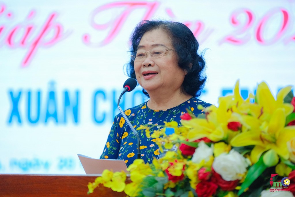 Bà Trương Mỹ Hoa - Nguyên Bí thư Trung ương Đảng, Nguyên Phó Chủ tịch nước CHXHCN Việt Nam, Chủ tịch Quỹ học bổng Vừ A Dính phát biểu tại Chương trình