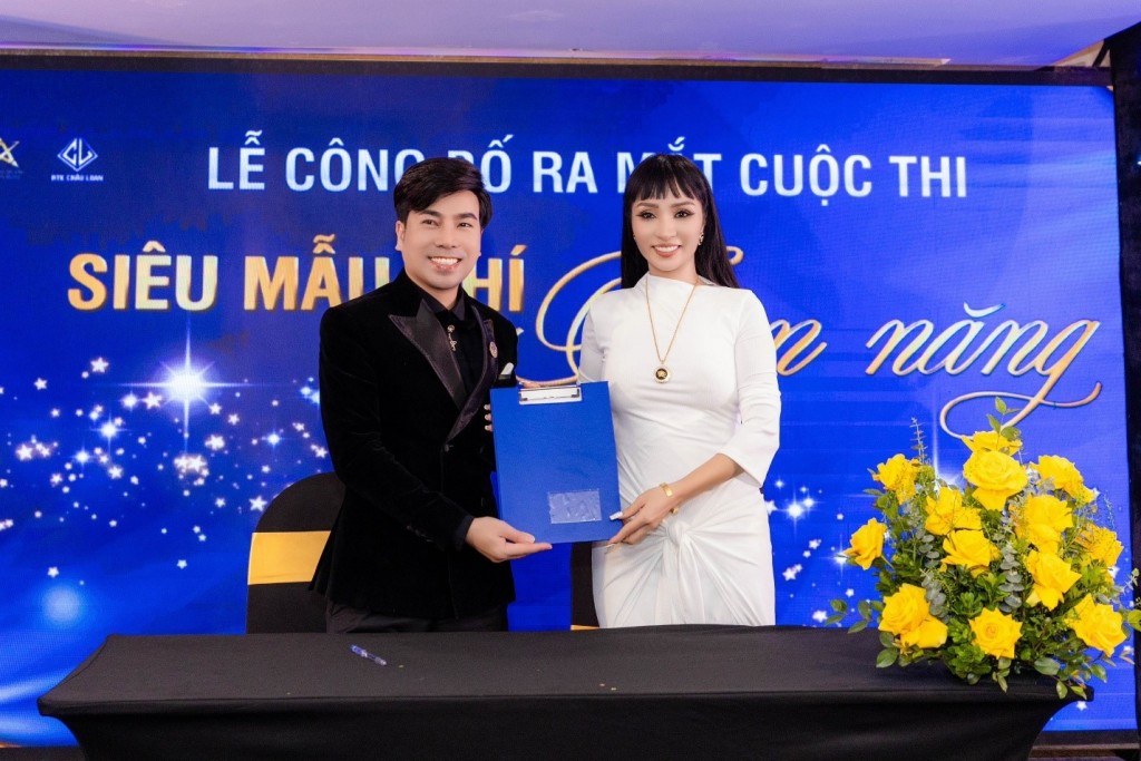 BTC ký kết dự án với MC, Thạc sĩ  Nguyễn Vinh Quang - Giám đốc dự án khu vực miền Trung và miền Nam
