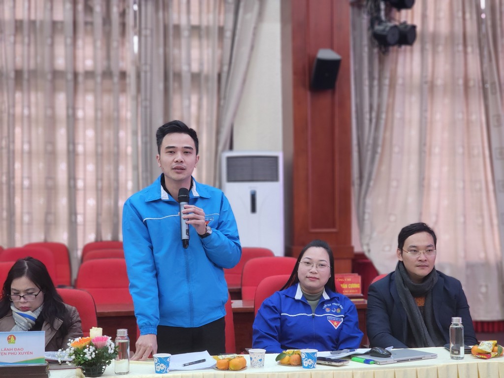 Đồng chí Nguyễn Duy Khánh chia sẻ ý kiến tại Hội nghị