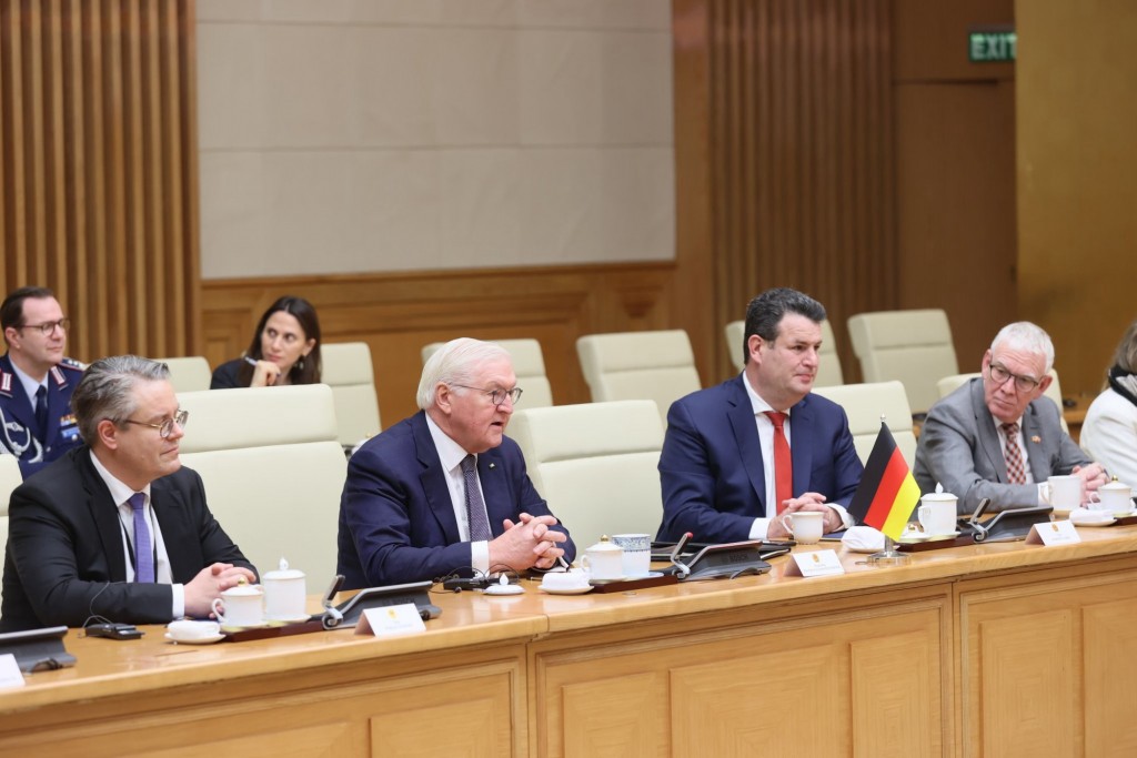 Tổng thống Đức Frank-Walter Steinmeier đánh giá cao sự phát triển kinh tế năng động của Việt Nam những năm qua - Ảnh: VGP/Nhật Bắc