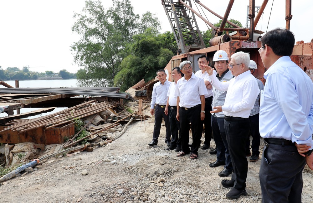 Bình Dương: Lãnh đạo tỉnh quan tâm đến gia đình chính sách, hộ nghèo